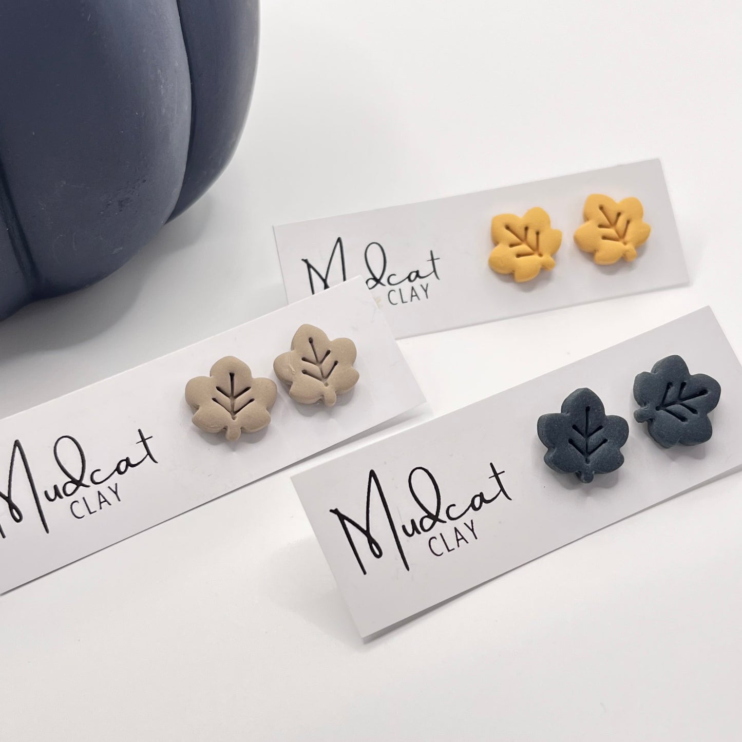 Maple Leaf Stud | Beige