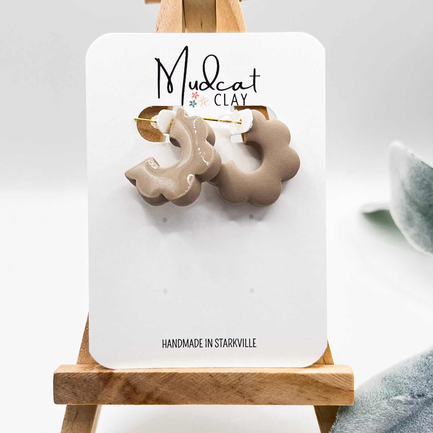 1" Scalloped Hoops | Multiple Colors