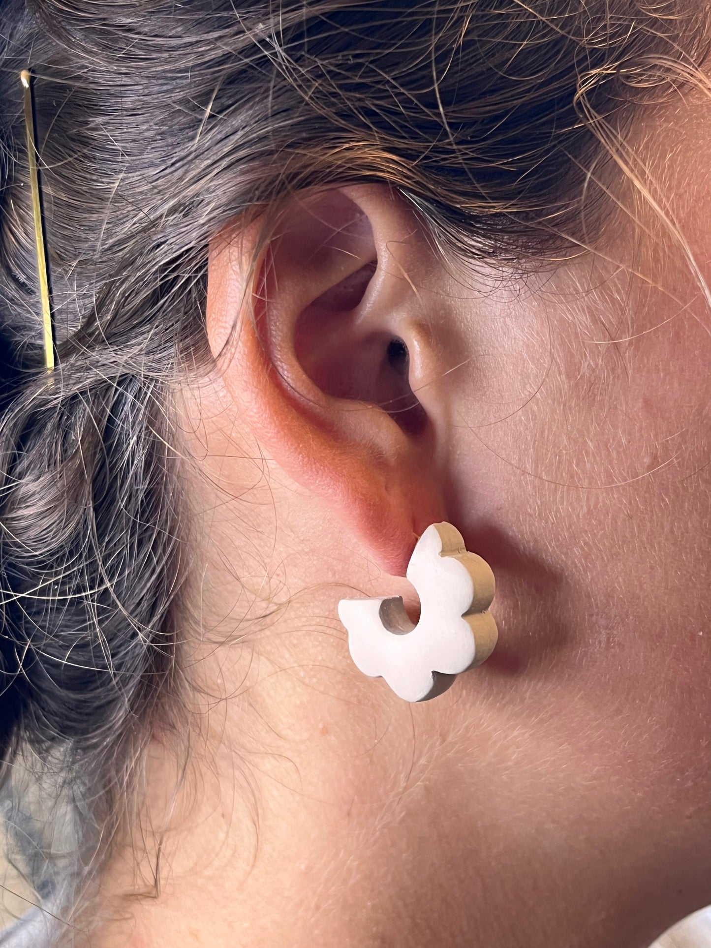 1" Scalloped Hoops | Multiple Colors