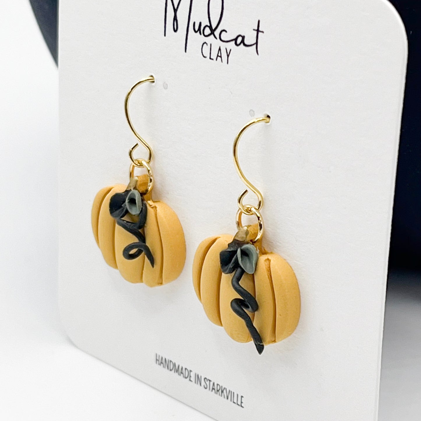 Small Pumpkins | Mustard Yellow w/ Vine