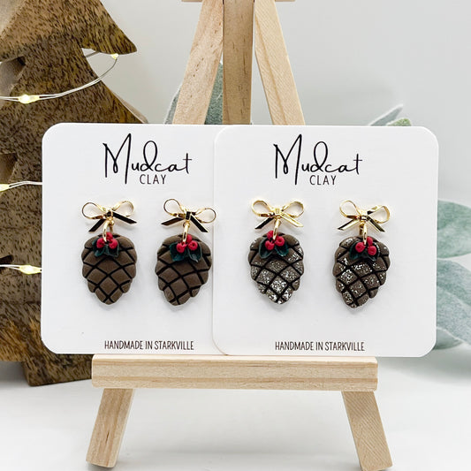 Christmas Pinecones w/ Leaves & Berries