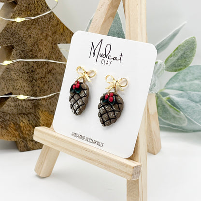 Christmas Pinecones w/ Leaves & Berries