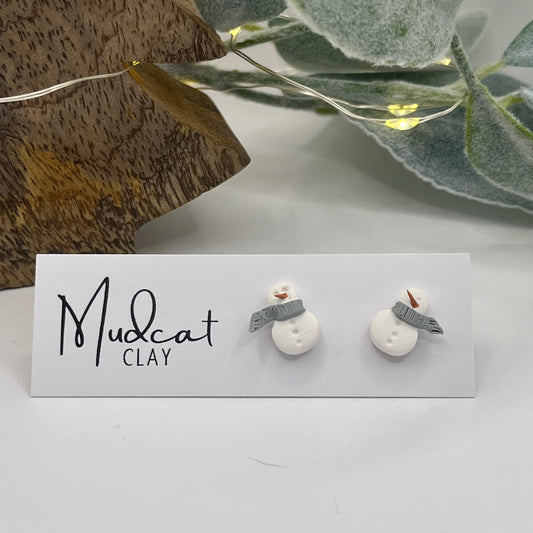 Snowman w/ Scarf Stud