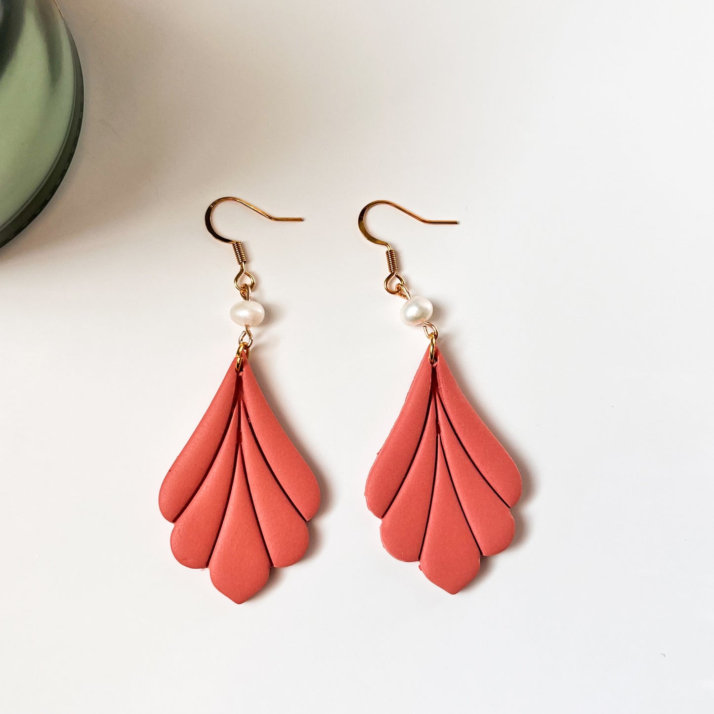 Scalloped Teardrop - Salmon