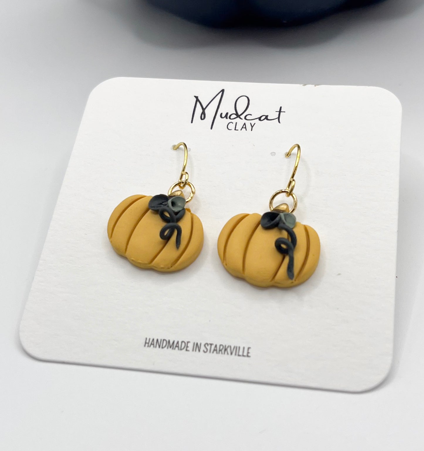 Small Pumpkins | Mustard Yellow w/ Vine