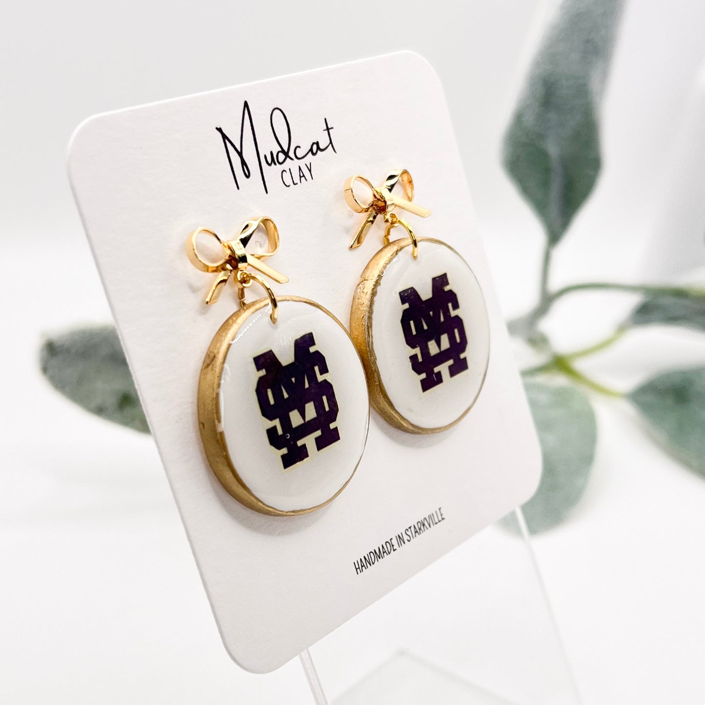 M over S with Gold Bows
