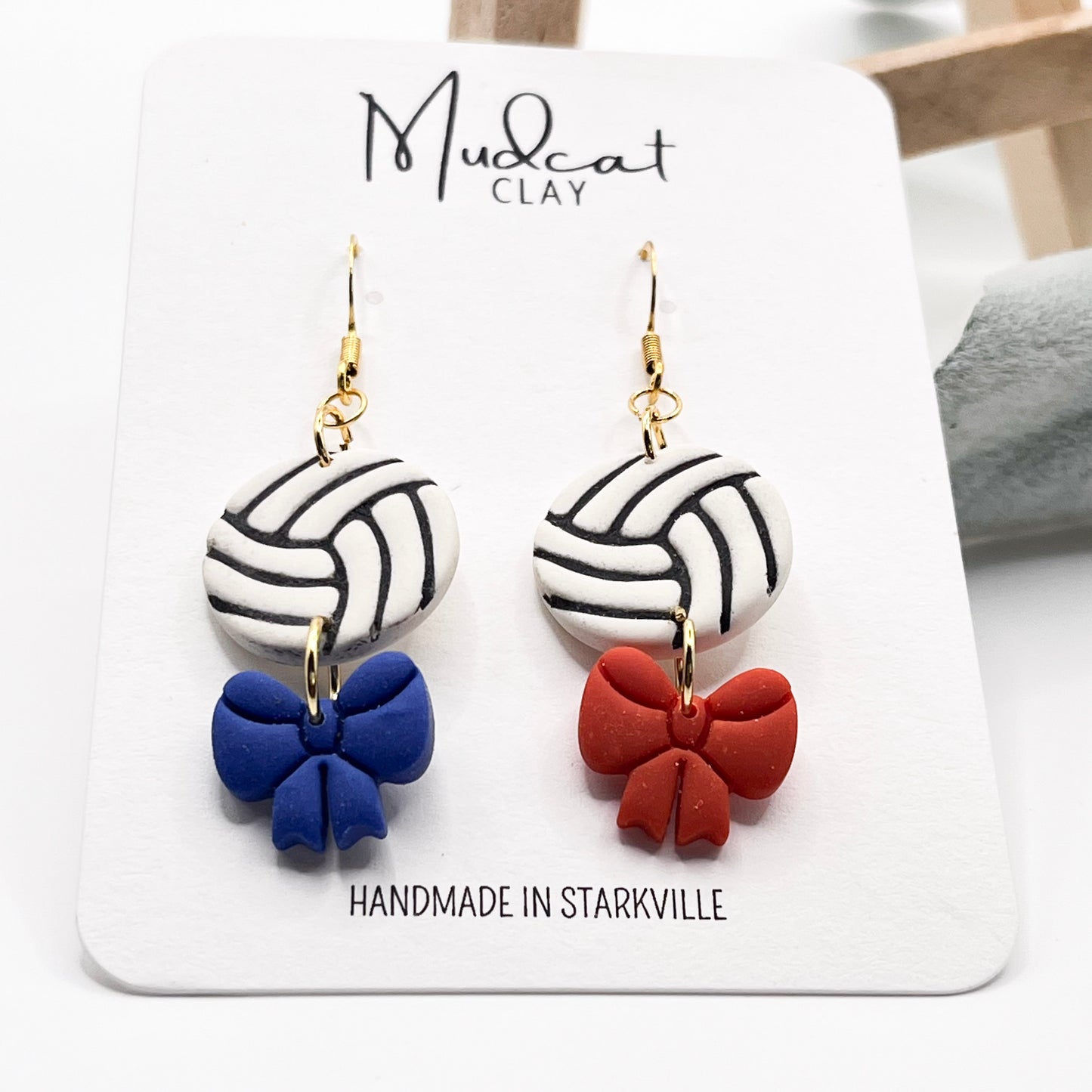 SA | Volleyballs and Bows