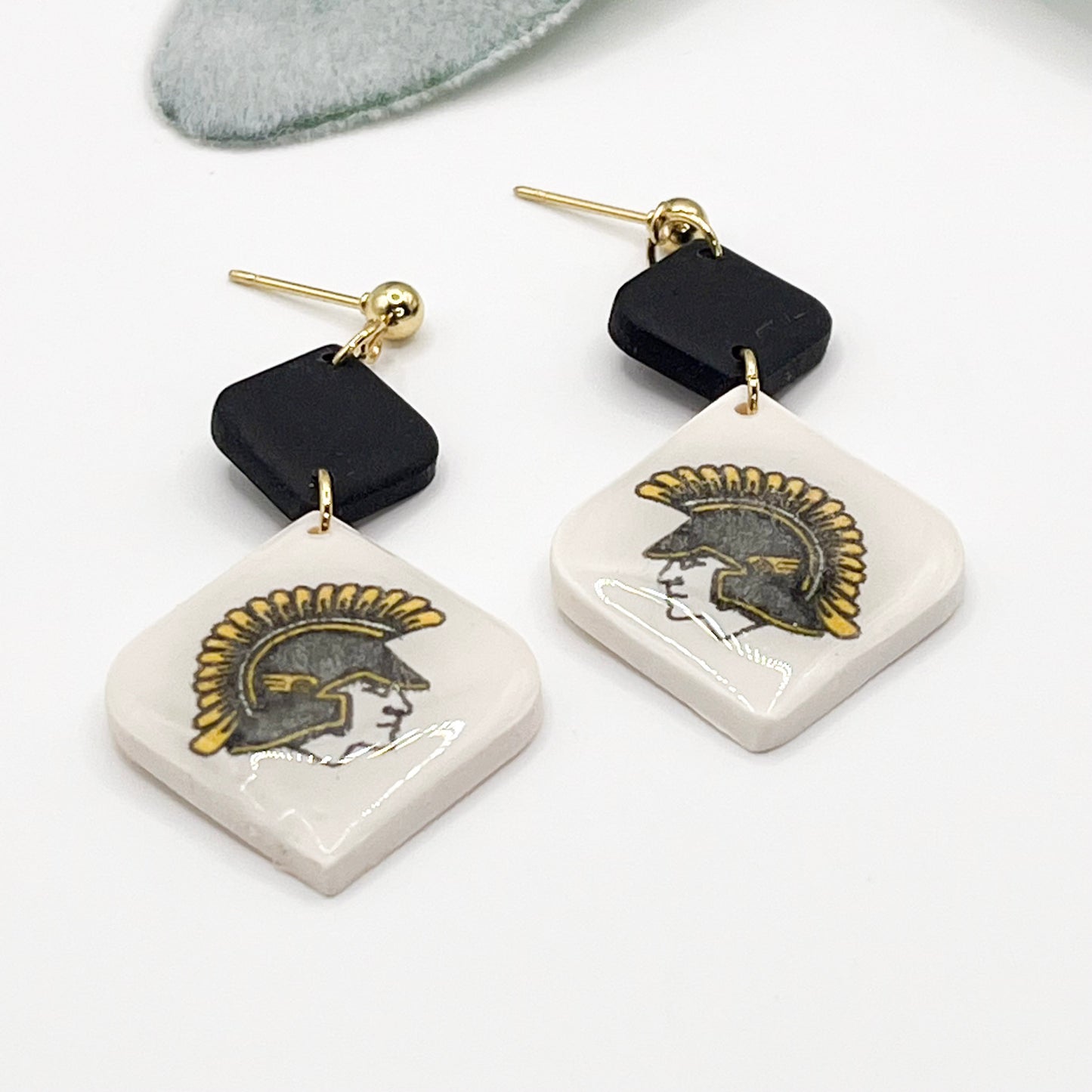 NHHS | Stacked Diamonds