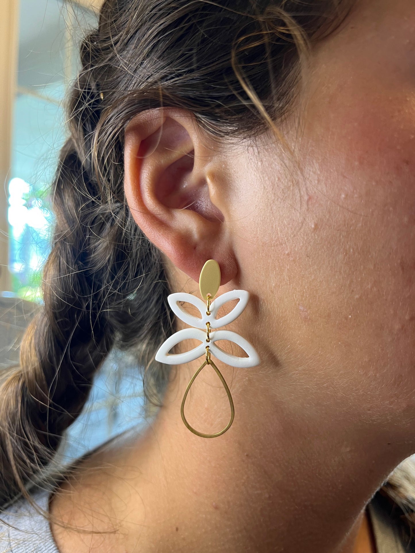 Mere | White & Gold