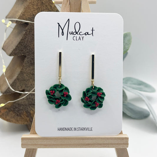 Wreath with Berries on Gold Bar