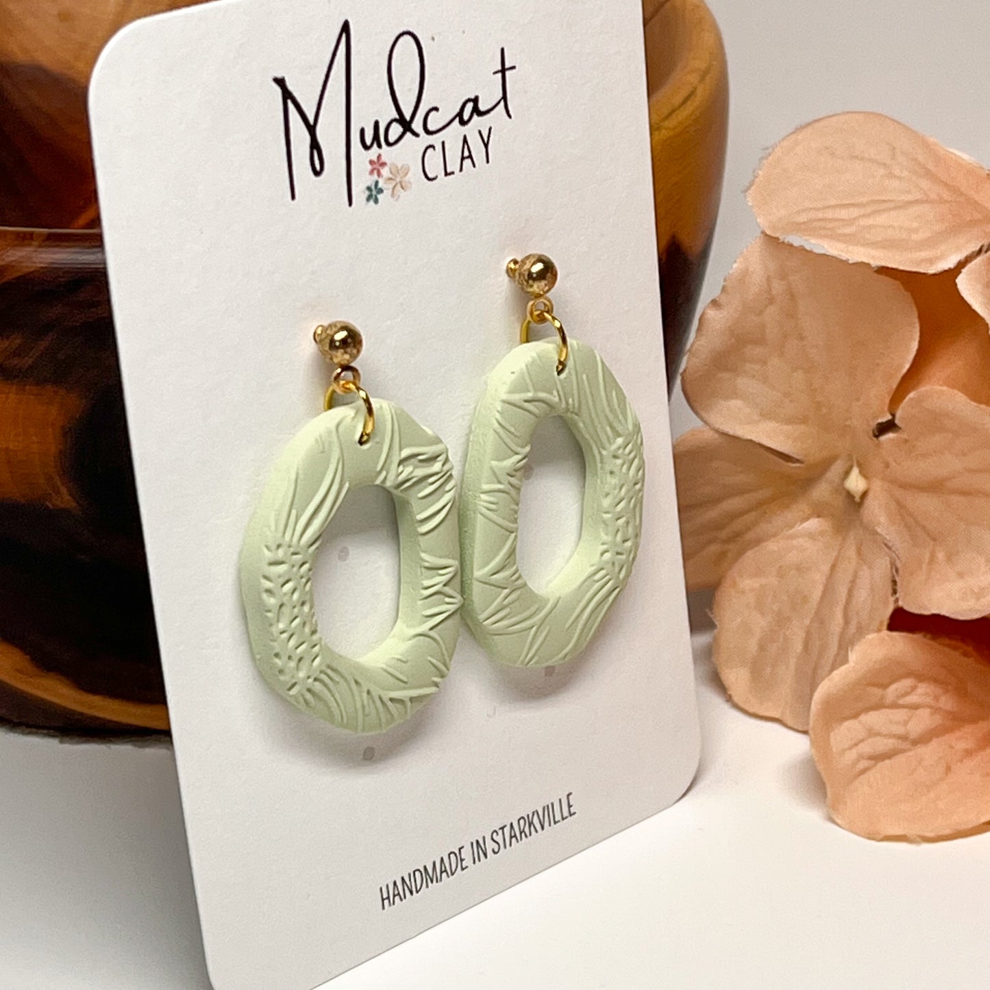 Organic Ovals | Pastel Green w/ Leafy Emboss