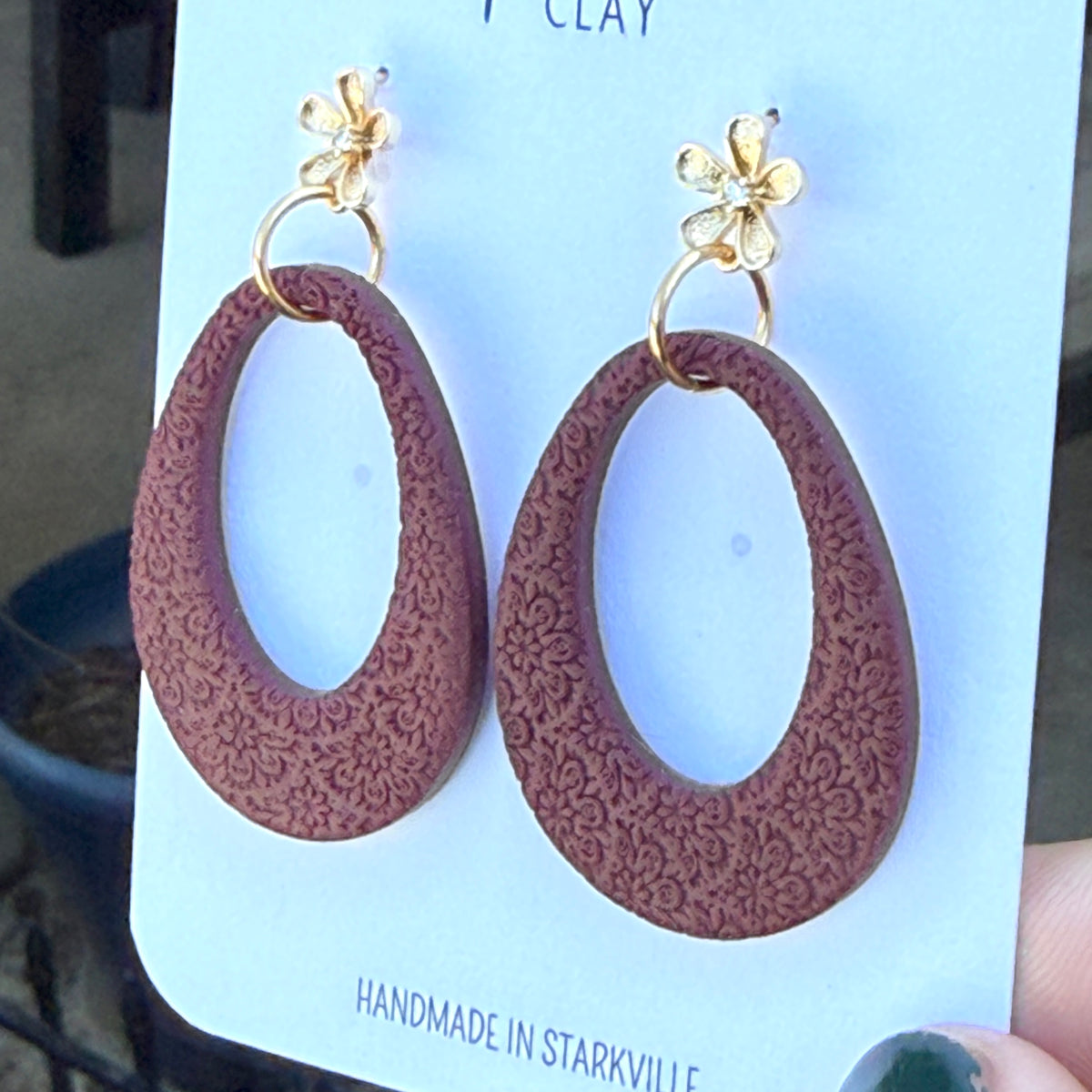 Textured Maroon Oval Hoops