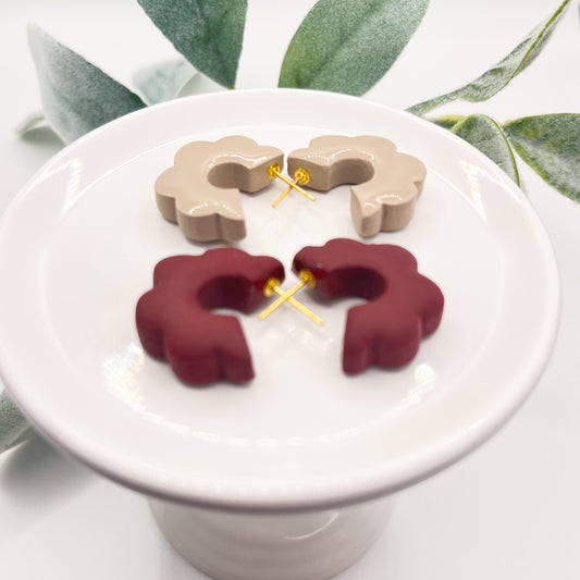 1" Scalloped Hoops | Multiple Colors