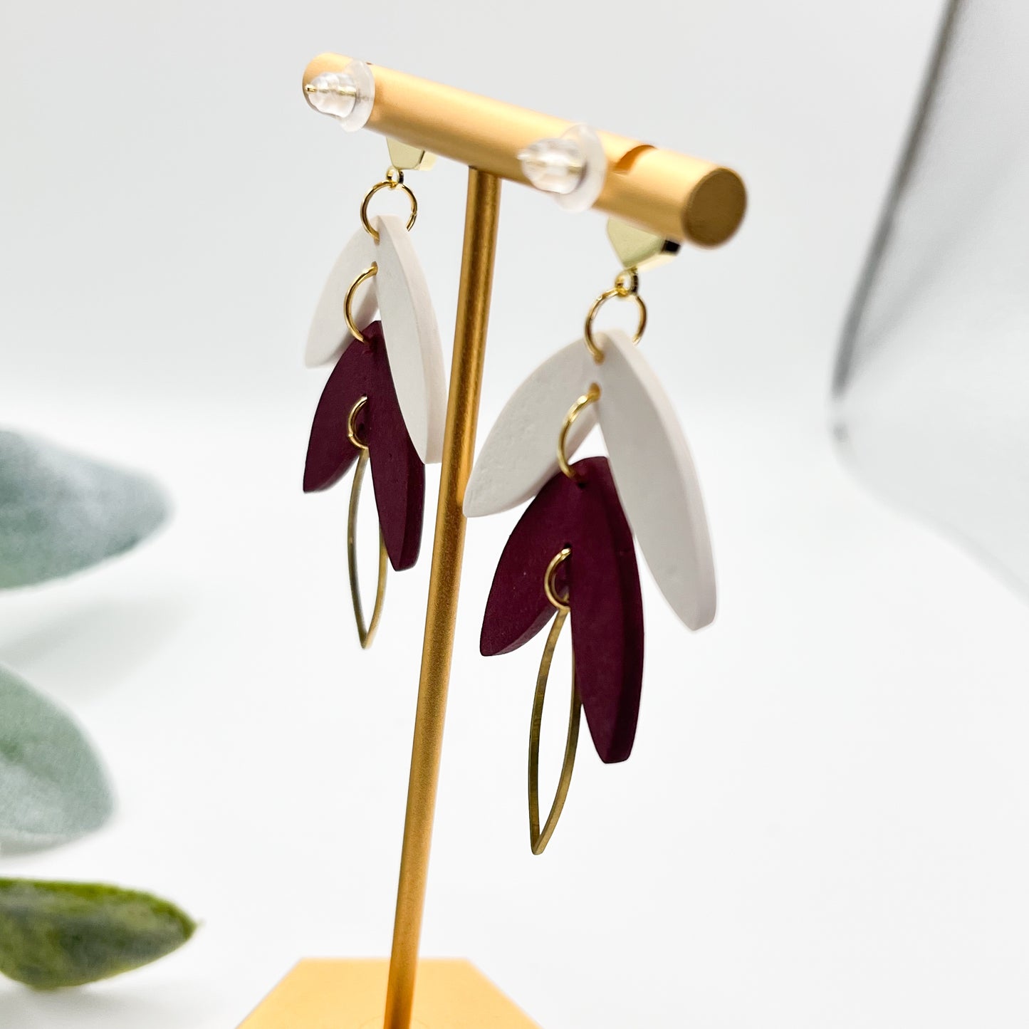 Drop Leaves (3 Tier with Gold Leaf) | Maroon & White