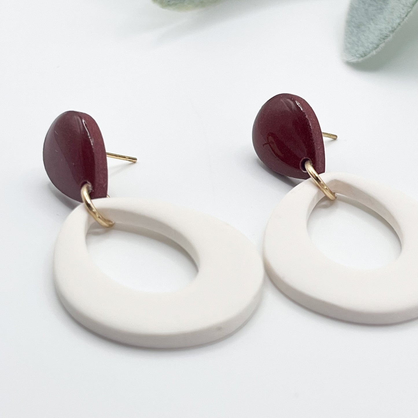 Reflection Teardrops | Matte White & Glossy Maroon